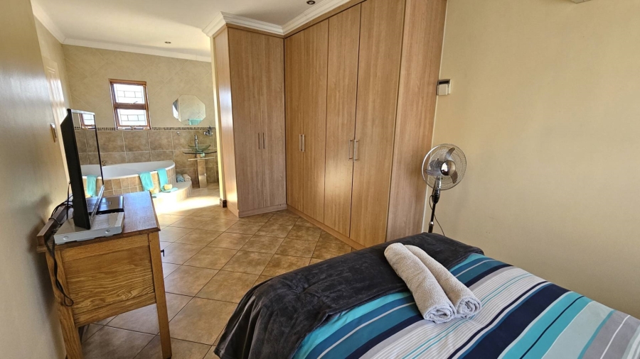 3 Bedroom Property for Sale in Melodie North West